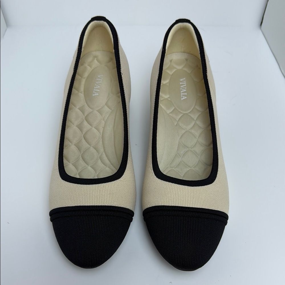 Vivaia Julie Pro Cream & Black Elegant Heels, Size 10 (41) - Like New